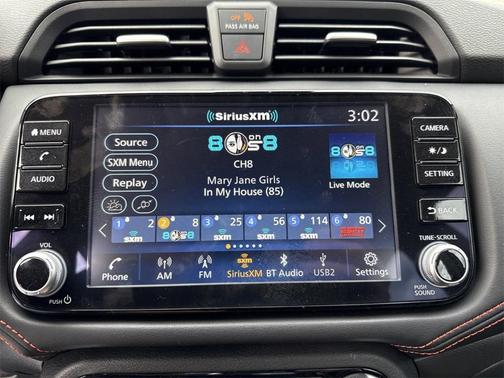 2025 Nissan Versa 1.6 SR