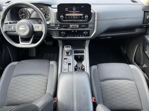 2024 Nissan Pathfinder S
