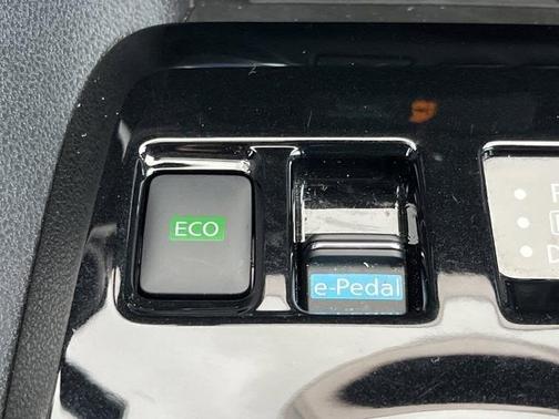 2023 Nissan Leaf SV PLUS