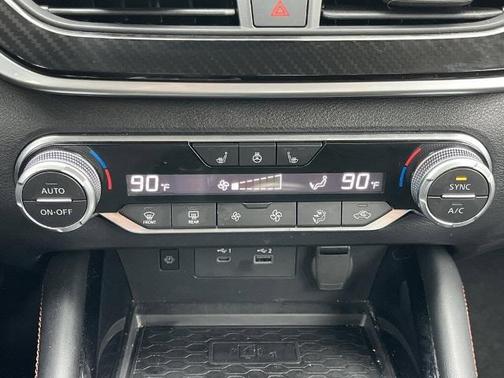 2023 Nissan Altima 2.0 SR