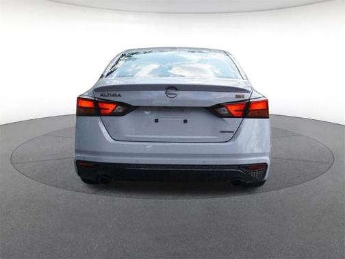 2024 Nissan Altima 2.0 SR