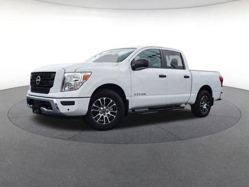 2024 Nissan Titan SV