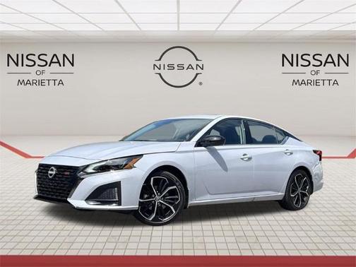 2025 Nissan Altima SR