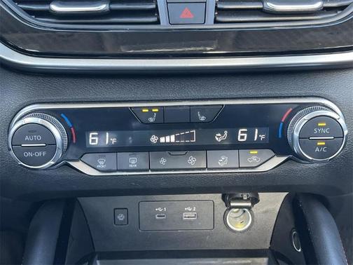 2025 Nissan Altima SR