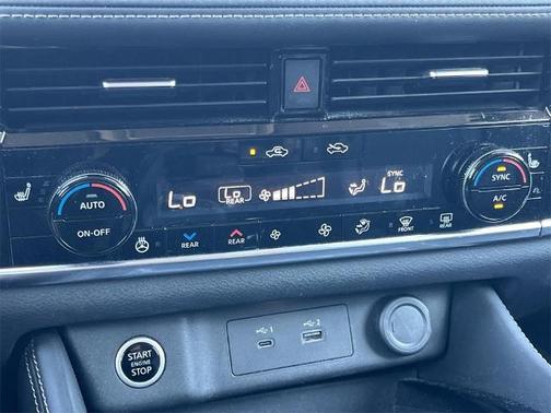 2022 Nissan Rogue SL