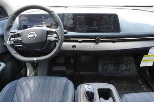 2025 Nissan ARIYA PLATINUM+