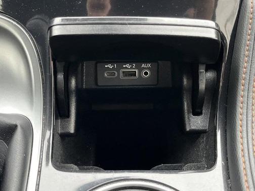 2023 Nissan Maxima SR