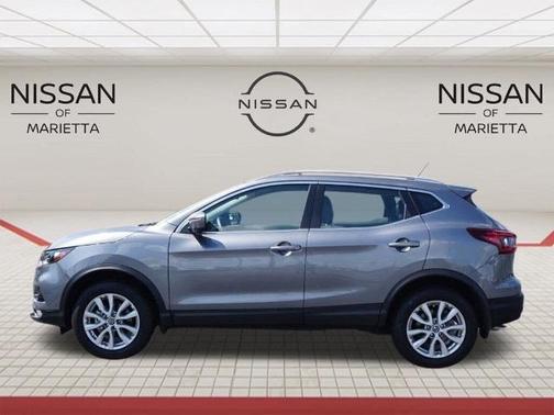 2022 Nissan Rogue Sport SV