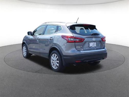 2022 Nissan Rogue Sport SV