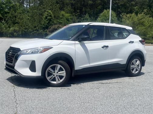 2024 Nissan Kicks S