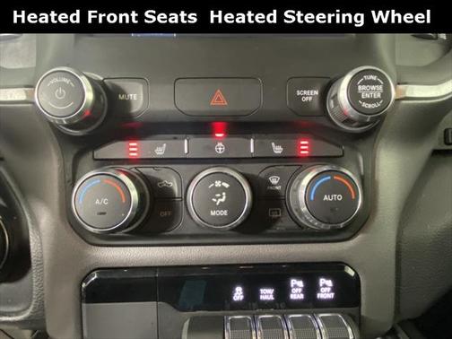 2022 RAM 1500 Big Horn Quad Cab 4x4 64' Box