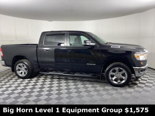 2022 RAM 1500 Big Horn Crew Cab 4x4 57' Box