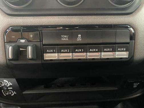 2022 RAM 2500 Tradesman Crew Cab 4x4 8 Box
