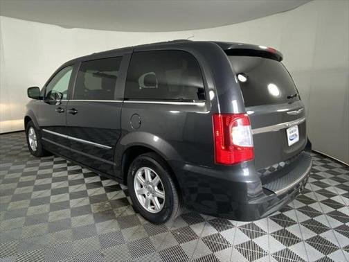 2011 Chrysler Town & Country Touring