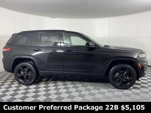 2022 Jeep Grand Cherokee Altitude 4x4