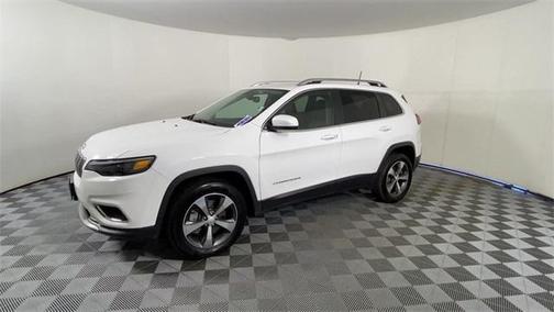 Photo 4 of 29 of 2019 Jeep Cherokee Limited
