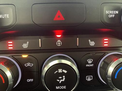 2022 RAM 1500 Big Horn Quad Cab 4x4 64' Box