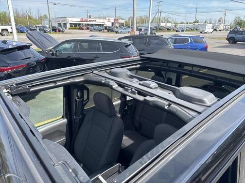 2023 Jeep Wrangler 4-Door Sport Altitude 4x4