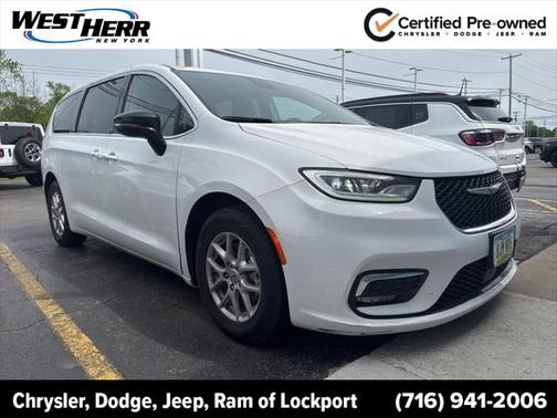 2024 Chrysler Pacifica Touring L