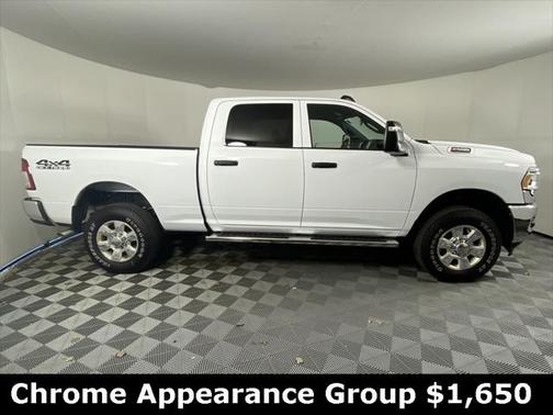 2024 RAM 2500 Tradesman Crew Cab 4x4 6'4' Box