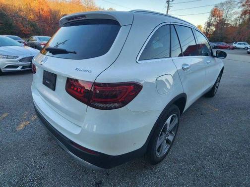White 2022 Mercedes-Benz GLC 300 Base 4MATIC