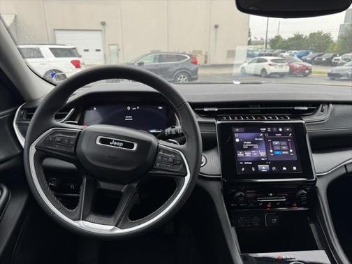 2024 Jeep Grand Cherokee L Laredo