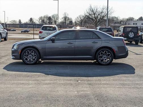 2018 Chrysler 300 S