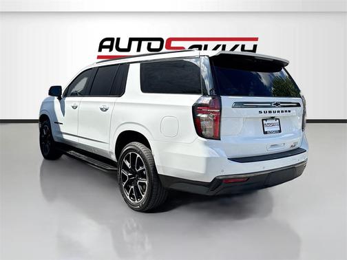 2022 Chevrolet Suburban RST