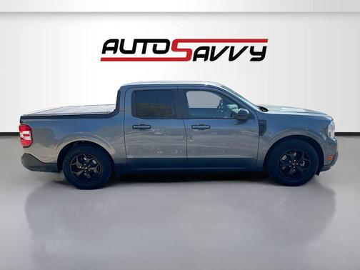 CARBONIZED GRAY METALLIC 2024 Ford Maverick Lariat