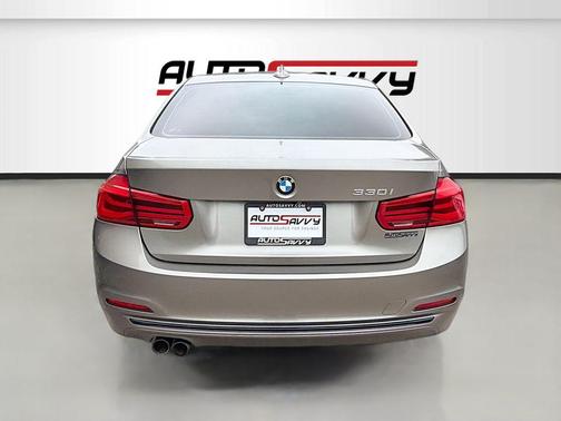 Platinum Silver Metallic 2018 BMW 330 330i