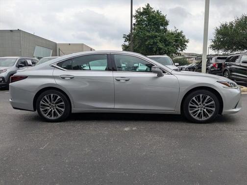 2019 Lexus ES 350 Base
