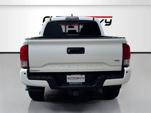 2016 Toyota Tacoma TRD Sport