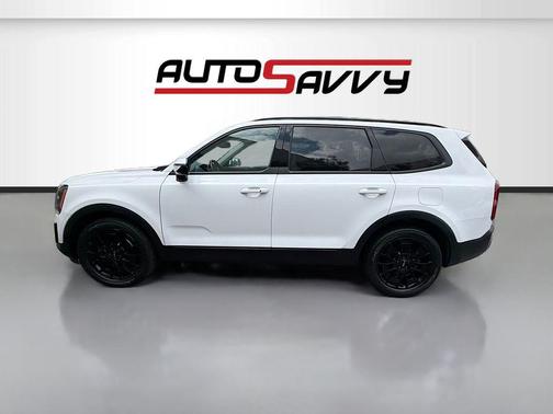 Glacial White Pearl 2022 Kia Telluride SX