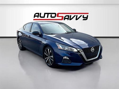 2020 Nissan Altima SR FWD