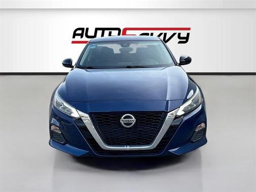 2020 Nissan Altima SR FWD