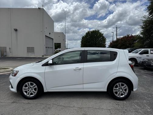 2020 Chevrolet Sonic FWD Hatchback 1FL 5-Door