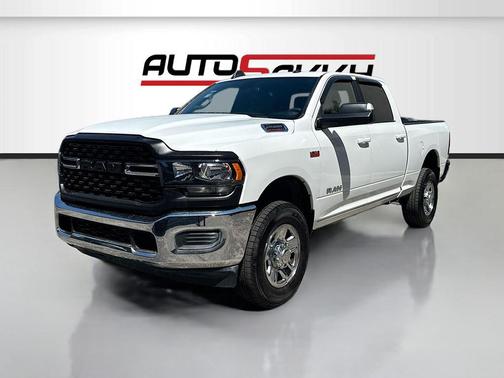 Bright White Clearcoat 2021 RAM 2500 Big Horn Crew Cab 4x4 6'4' Box