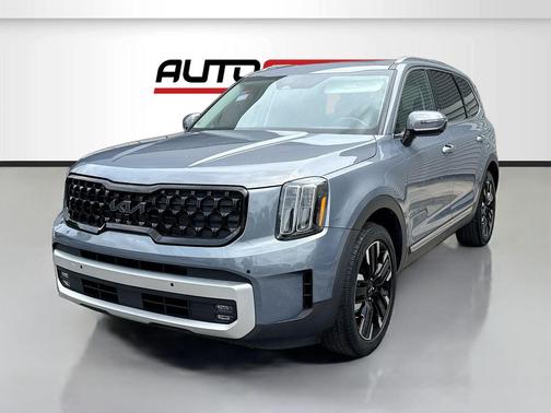 Everlasting Silver 2023 Kia Telluride SX