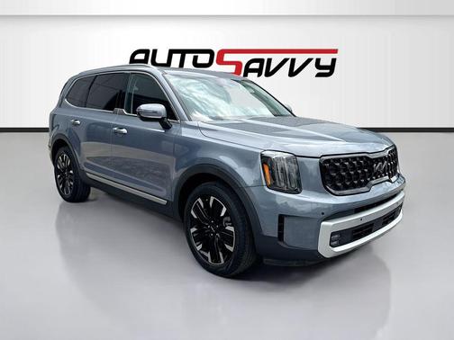 Everlasting Silver 2023 Kia Telluride SX