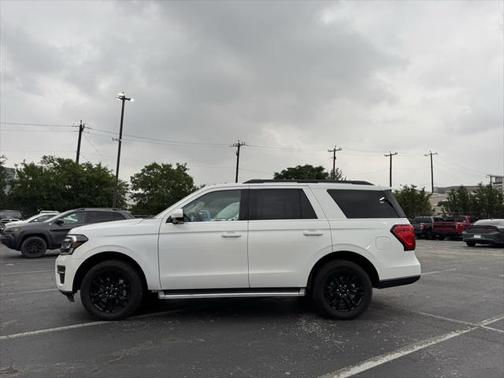 2022 Ford Expedition XLT