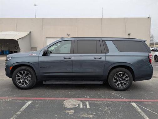 2021 Chevrolet Suburban 4WD Z71