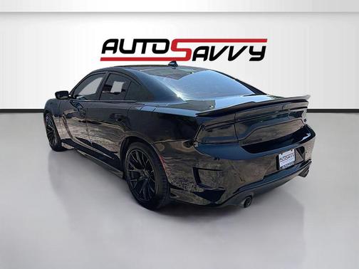Pitch Black Clearcoat 2022 Dodge Charger R/T
