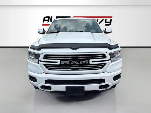 Bright White Clearcoat 2022 RAM 1500 Laramie