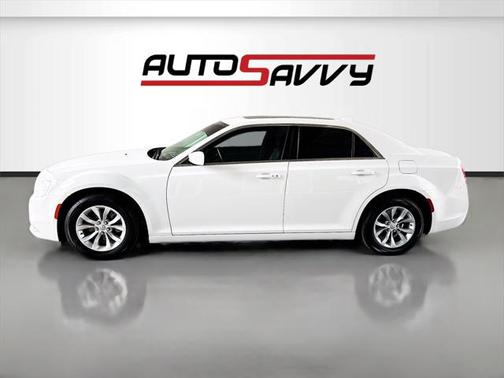 2018 Chrysler 300 Touring
