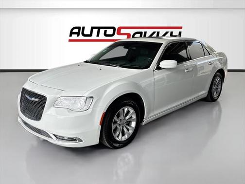 2018 Chrysler 300 Touring