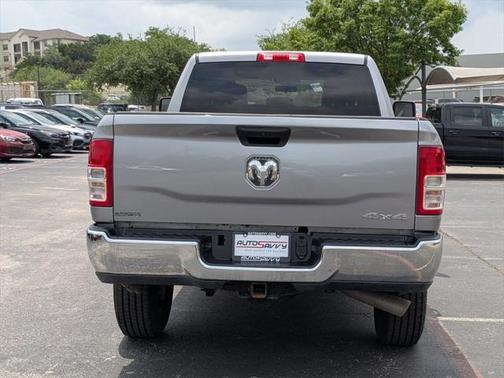 2023 RAM 3500 Tradesman Crew Cab 4x4 6'4' Box