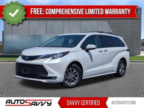 2023 Toyota Sienna XLE 8 Passenger