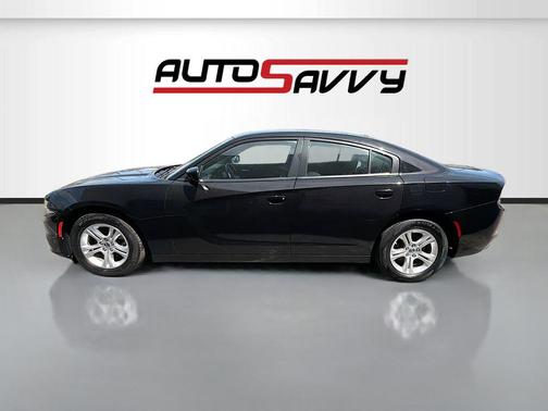 Pitch Black Clearcoat 2023 Dodge Charger SXT
