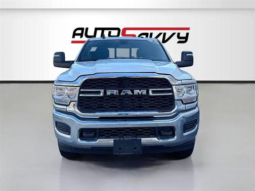 2024 RAM 2500 Tradesman Crew Cab 4x4 8' Box
