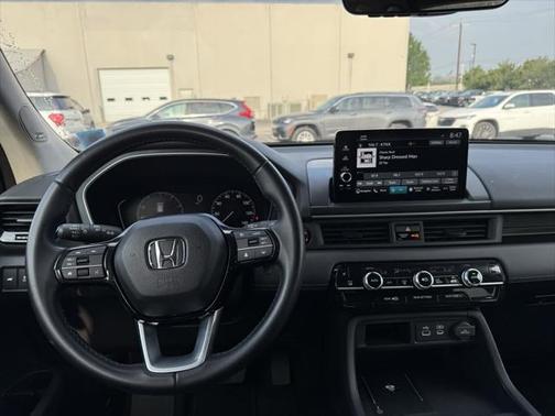 2024 Honda Pilot Touring 8-Passenger